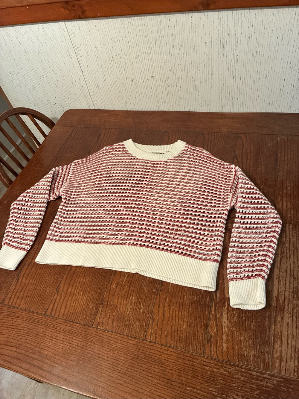 Old Navy Open Stitch Sweater Women’s M Red/White Striped Knit Long Sleeve
